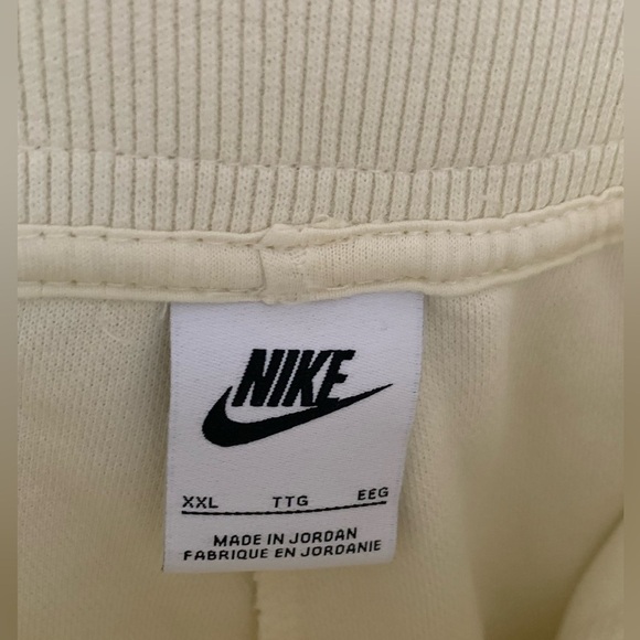 Nike Athletic Shorts Womens 2XL Cream High Waist Thick Band Soft Knit Sportswear - Picture 5 of 7